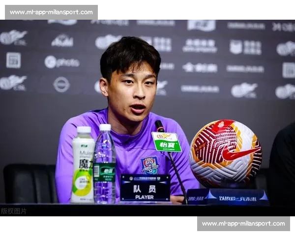 巴顿时隔四年重返国足！边路多面手或成佩家军战术奇兵