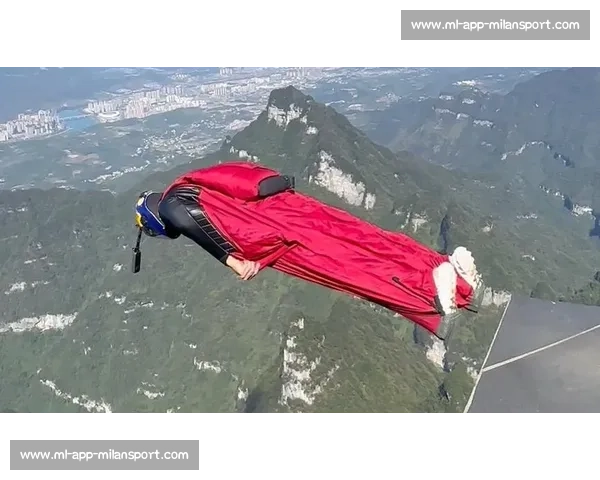 张树鹏 2025 天门山冲击翼装飞行世锦赛冠军 剑指亚洲首冠与双料传奇