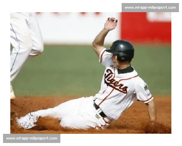 李磊转会风云：两家中超球队竞逐，河南队明确未参与谈判