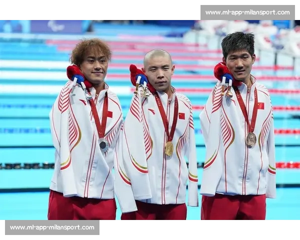 无锡队血染赛场！半场两将重伤退场仍强势领跑